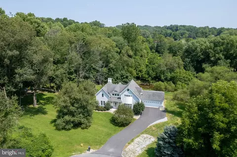 225 N Thistle Down Dr, Kennett Square, PA 19348