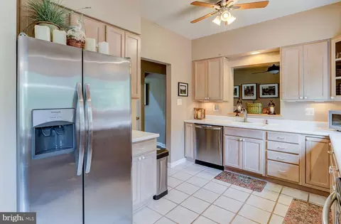 Kitchen - 225 N Thistle Down Dr, Kennett Square, PA 19348 photo 3 of 5
