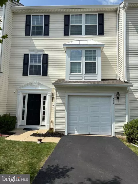 274 S Savanna Dr, Pottstown, PA 19465