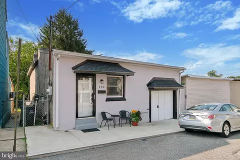 132 Penn St, Phoenixville, PA 19460
