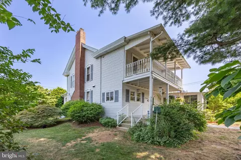 910 Maple St, Honey Brook, PA 19344