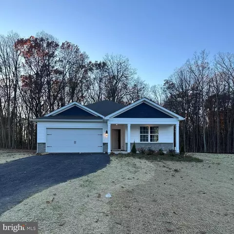 111 Chantry Ln, Coatesville, PA 19320