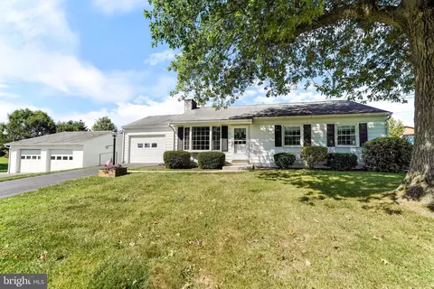 136 Sunnyside Rd, West Grove, PA 19390