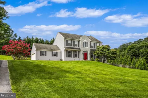 78 Stone Ln, Coatesville, PA 19320