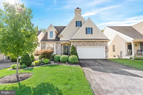 114 Longo Dr, Avondale, PA 19311