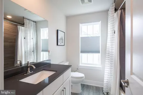 Entry Way - 255 Red Leaf Ln, Exton, PA 19341 photo 10 of 12
