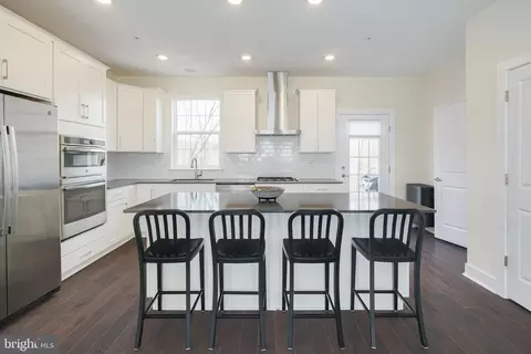 Kitchen - 255 Red Leaf Ln, Exton, PA 19341 photo 2 of 4