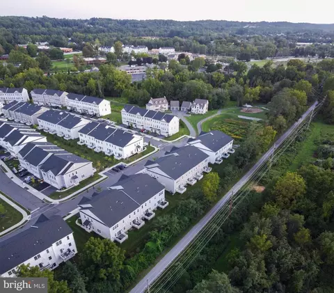 View/Area - 255 Red Leaf Ln, Exton, PA 19341 photo 10 of 13