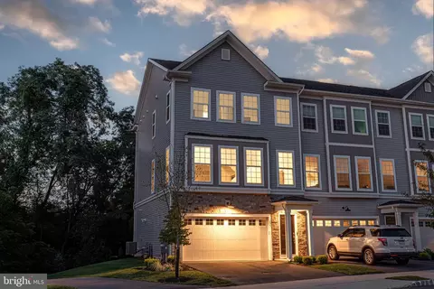 255 Red Leaf Ln, Exton, PA 19341