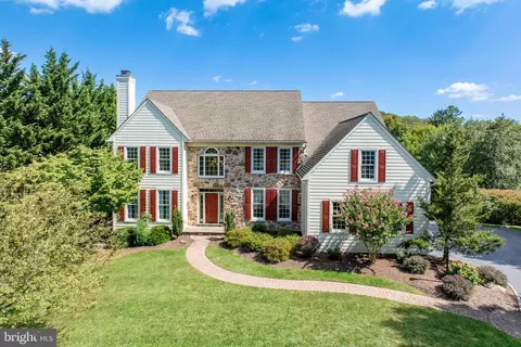 19 Lauren Ln, Chester Springs, PA 19425
