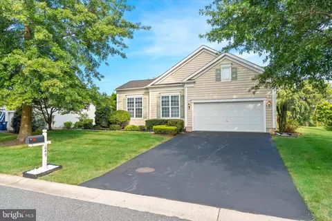 649 Martin Dr, Avondale, PA 19311