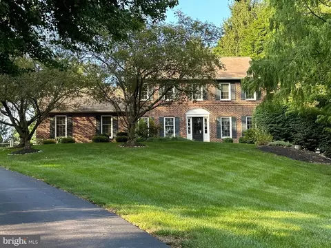 510 Beaumont Cir, West Chester, PA 19380