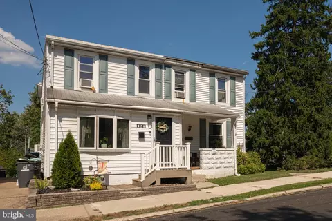 121 Columbia Ave, Phoenixville, PA 19460