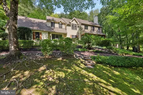 1082 Kaolin Rd, Kennett Square, PA 19348
