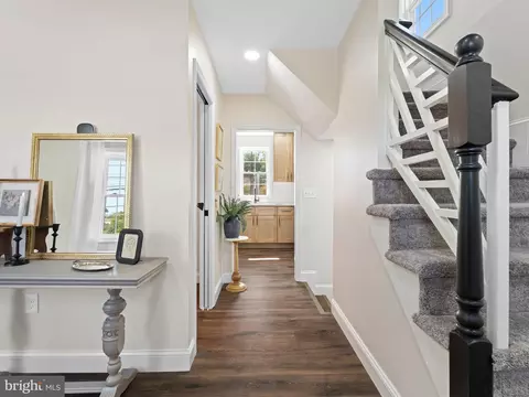 Entry Way - 1102 E Baltimore Pike, Kennett Square, PA 19348 photo 1 of 5