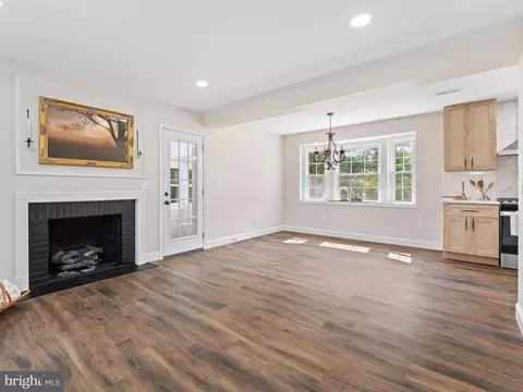 Living - 1102 E Baltimore Pike, Kennett Square, PA 19348 photo 1 of 4