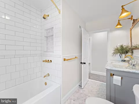 Bath - 1102 E Baltimore Pike, Kennett Square, PA 19348 photo 4 of 5