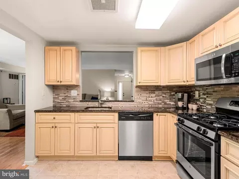 1101 Mountainview Dr, Chesterbrook, PA 19087 photo 9