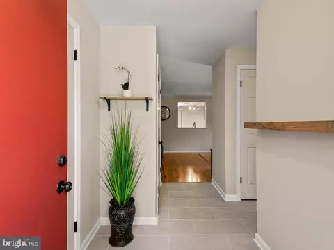 1101 Mountainview Dr, Chesterbrook, PA 19087 photo 2
