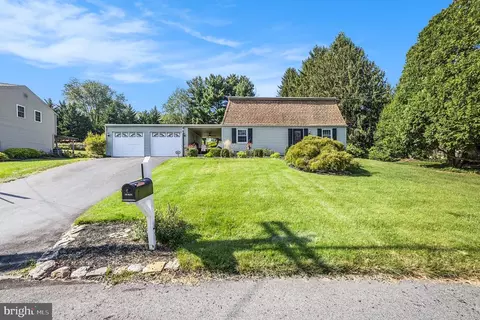 491 Stewart Dr, West Chester, PA 19380