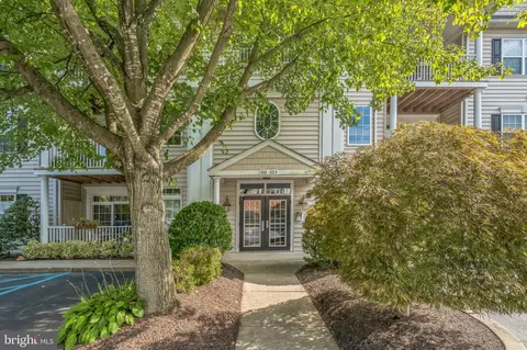 211 Victoria Gardens Dr #F, Kennett Square, PA 19348