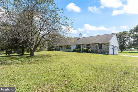 105 Beacon Hill Rd, Landenberg, PA 19350
