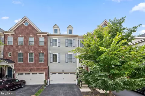 192 Merrin Ln, Wayne, PA 19087 photo 2