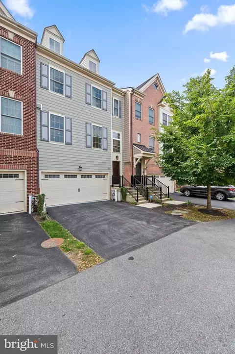 192 Merrin Ln, Wayne, PA 19087 photo 4