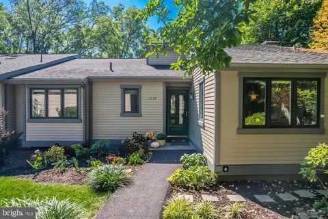 1236 Princeton Ln, West Chester, PA 19380