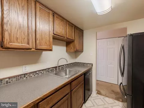 Kitchen - 263 Drummers Ln, Wayne, PA 19087 photo 2 of 2