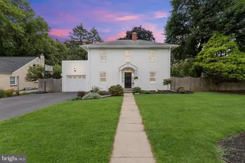 1014 Faustina Dr, West Chester, PA 19382