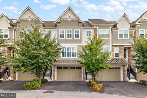 34 New Countryside Dr, West Chester, PA 19382