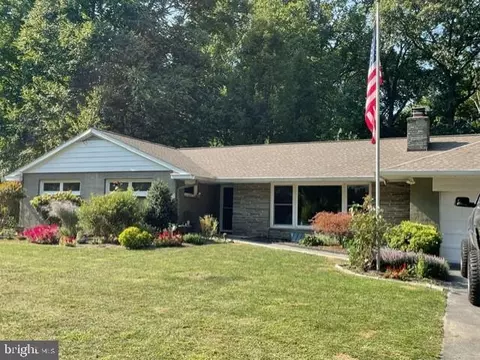 2413 E Kings Highway Hwy, Coatesville, PA 19320