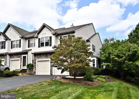 225 Tall Pines Dr, West Chester, PA 19380