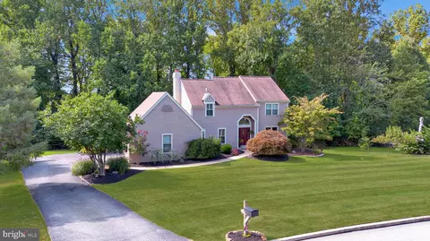 93 Stonehedge Dr, Glenmoore, PA 19343