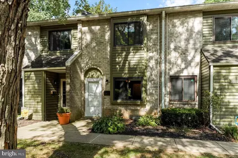 1209 Valley Dr, West Chester, PA 19382