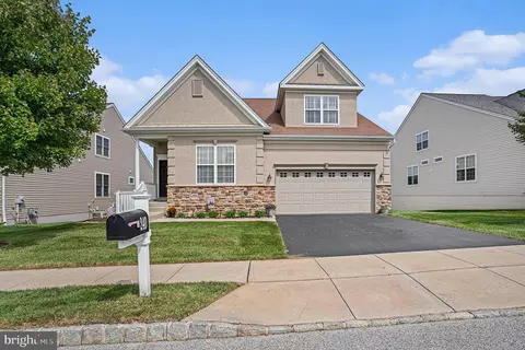 240 Hendrickson Ln, West Grove, PA 19390