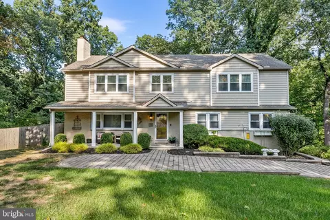 447 Hilltop Rd, Paoli, PA 19301