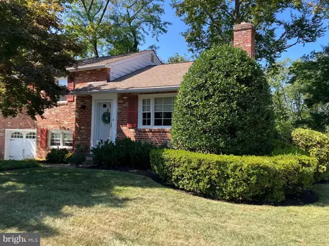 319 Landsende Rd, Devon, PA 19333 photo 2