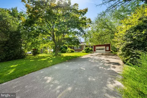 423 Lee Ave, Spring City, PA 19475