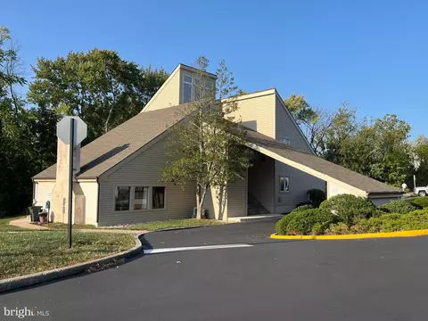 108 Harvest Ln #105, Phoenixville, PA 19460