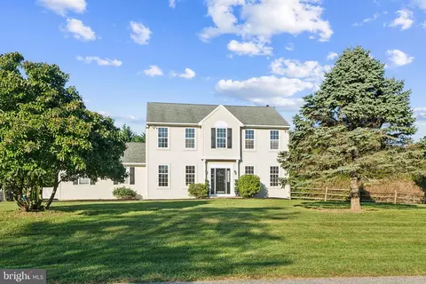 20 Knoll Rd, Coatesville, PA 19320