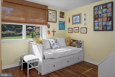 Bedroom - 84 Walker Rd, Wayne, PA 19087 photo 3 of 3