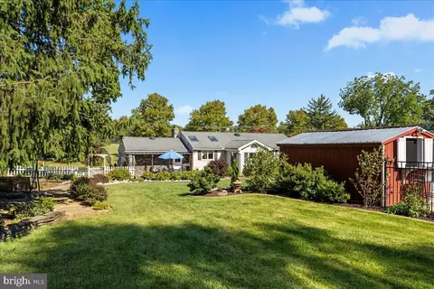 Exterior - 84 Walker Rd, Wayne, PA 19087 photo 7 of 15