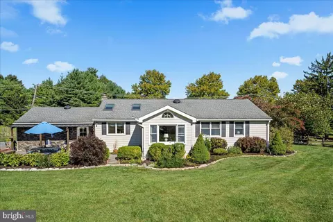 Exterior - 84 Walker Rd, Wayne, PA 19087 photo 13 of 15