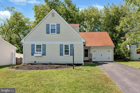 209 Armstead Ct, Downingtown, PA 19335