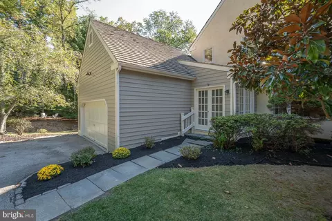 278 Stonegate Dr, Devon, PA 19333 photo 44