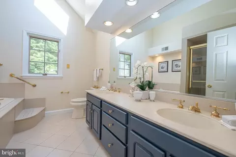 278 Stonegate Dr, Devon, PA 19333 photo 23