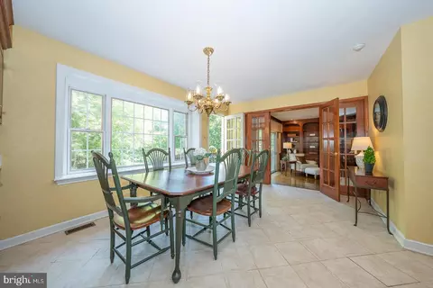 278 Stonegate Dr, Devon, PA 19333 photo 12
