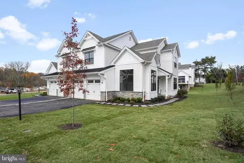 47 Sawmill Ct, West Chester, PA 19382
